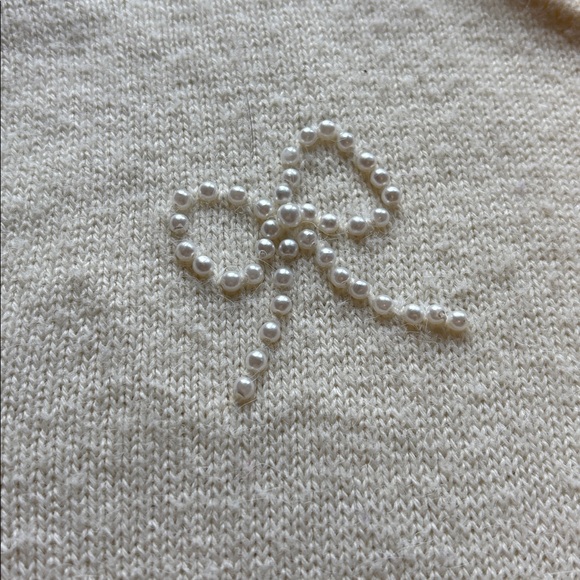 Vintage 90s Eaton Sweater Pearls Bows and Puckered Sleeves Made in Taiwan Large - Picture 2 of 10